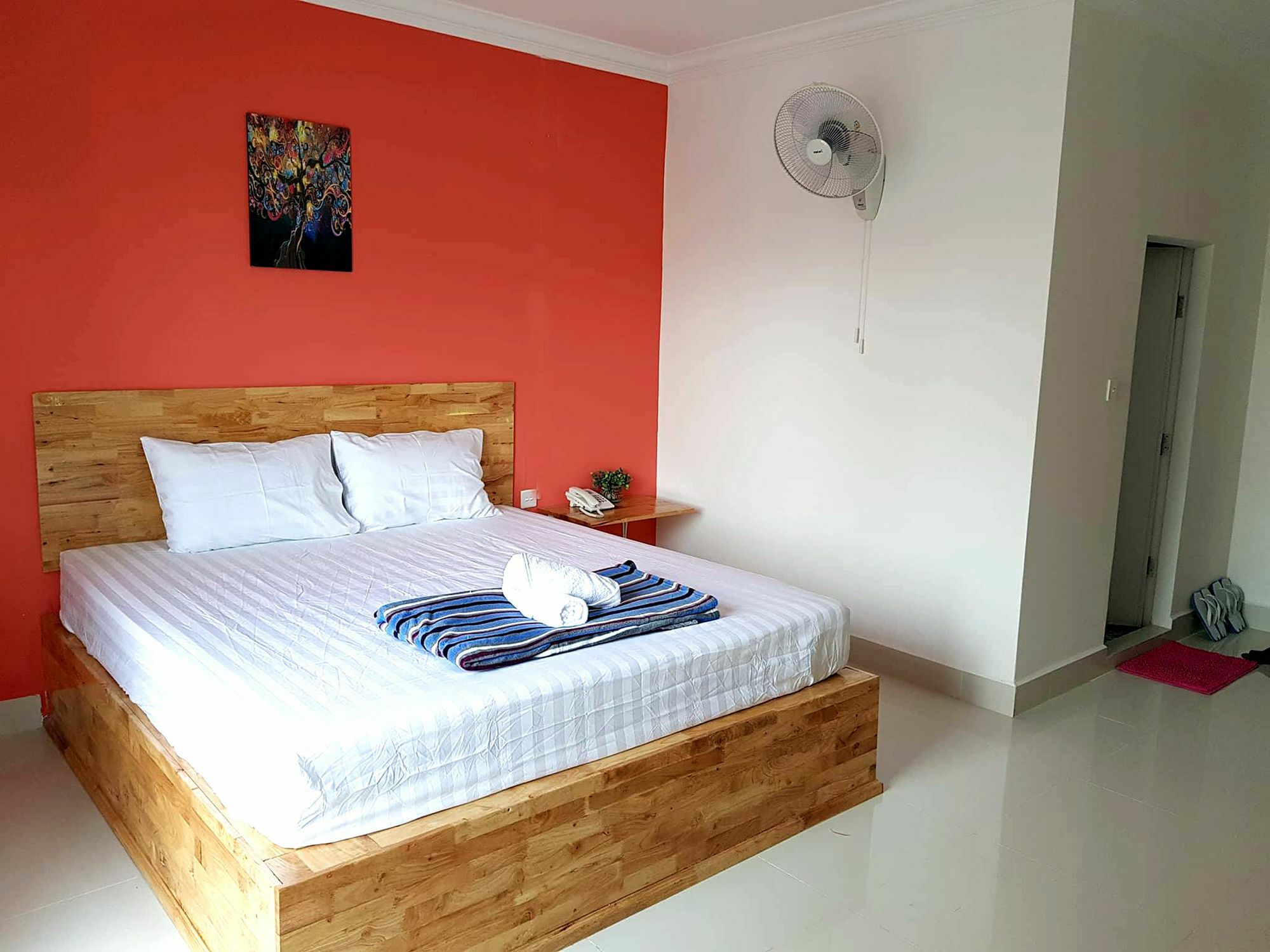 Lucky Hostel Battambang Bagian luar foto